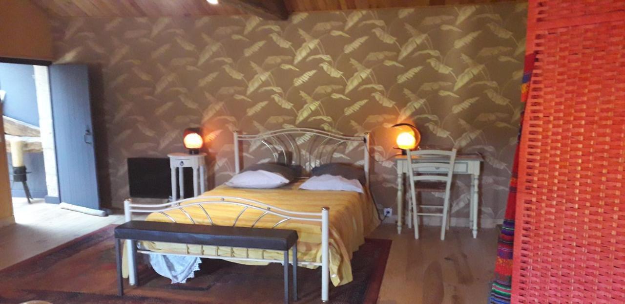 Vignesarichard Acomodação com café da manhã Chevanceaux Exterior foto